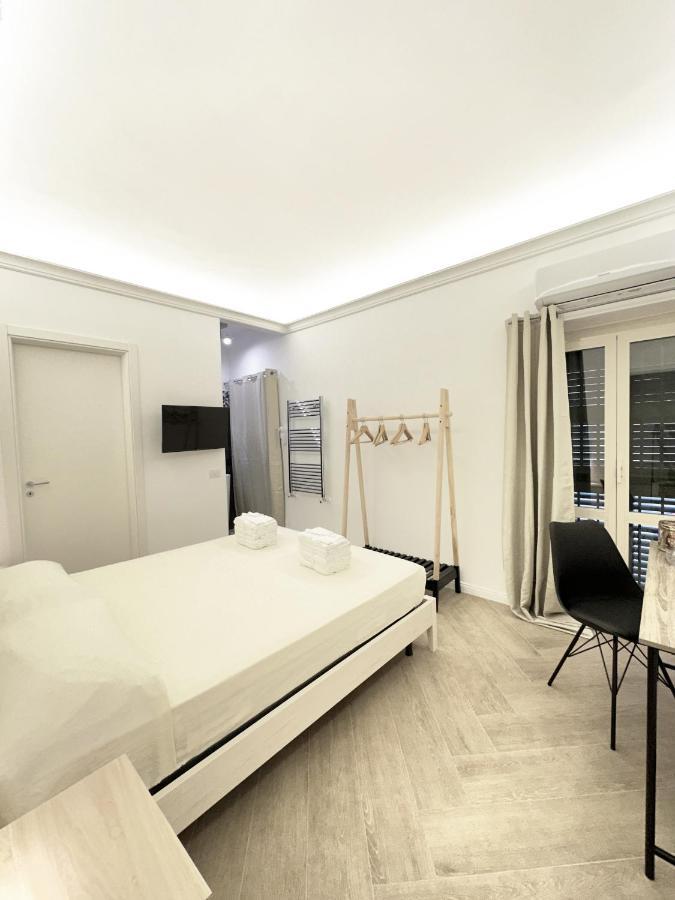 Vicki Vomero Rooms - Napoli Екстер'єр фото