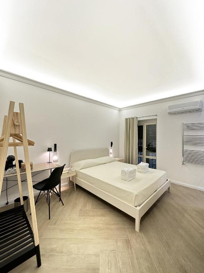 Vicki Vomero Rooms - Napoli Екстер'єр фото